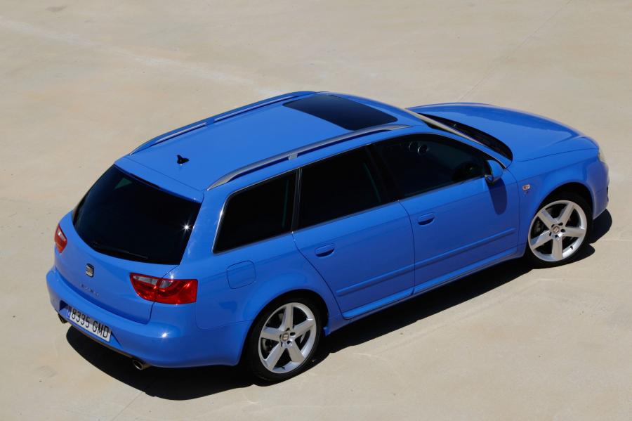  Seat Exeo ST 2009 года  (фото 46 из 203)